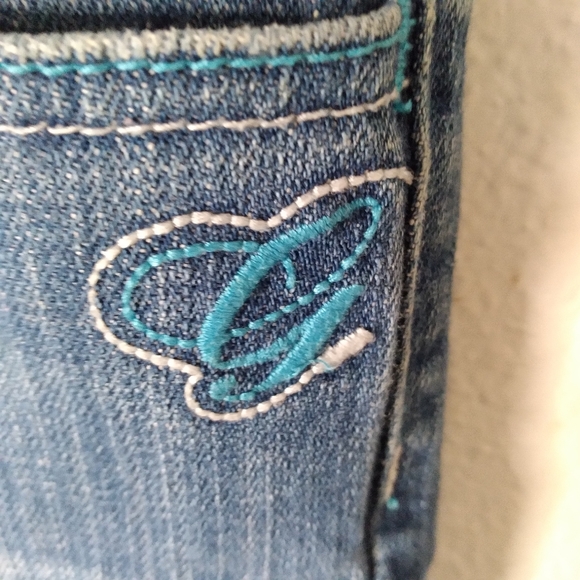 #343 G-Unit Women's Cropped Carpi Low Rise Jeans - Picture 7 of 16